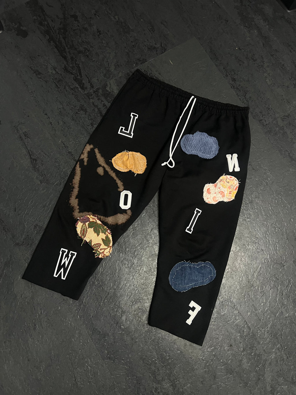 3/4 letter sweat pants
