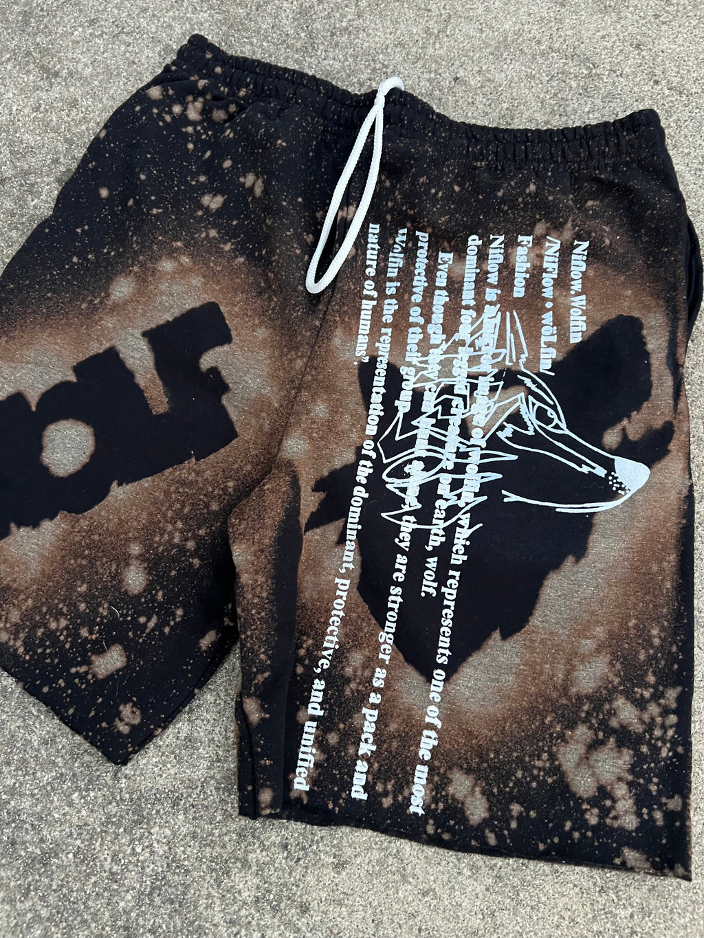 Wolf Bleach Shorts (L)